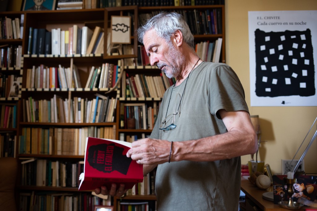 F.L. Chivite: “He huido de la literatura pero siempre he buscado la&nbsp;poesía”