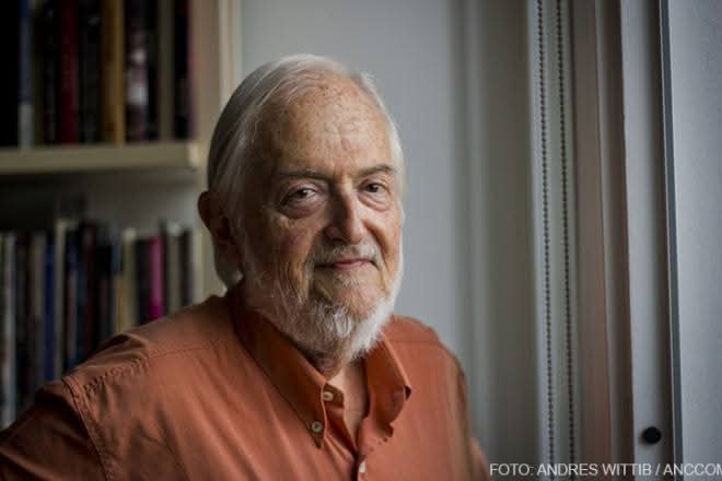 Daniel Divinsky: El Señor de los Libros (y de la&nbsp;radio)